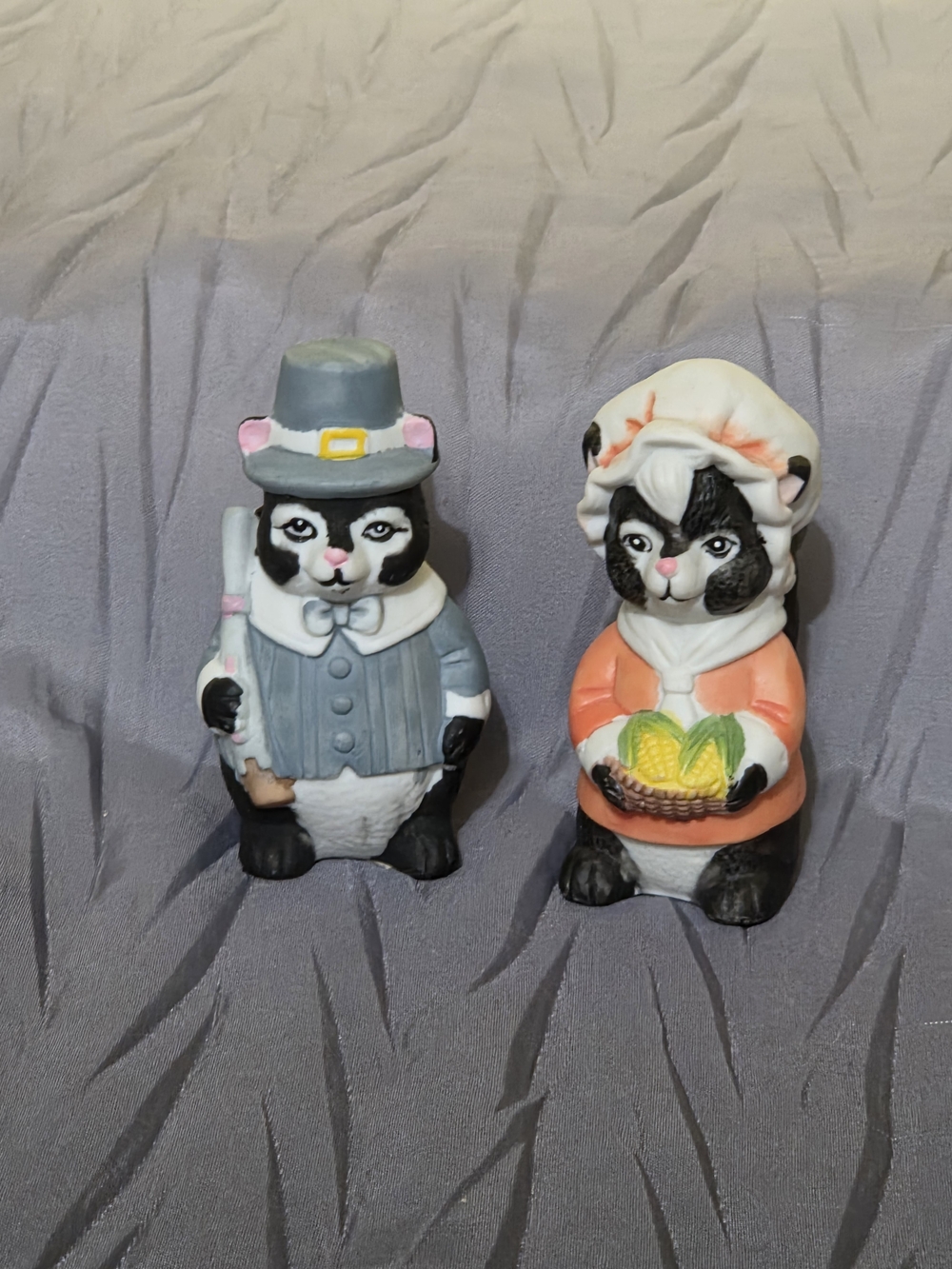 Vintage Brinn's Pilgrim Skunk Couple
